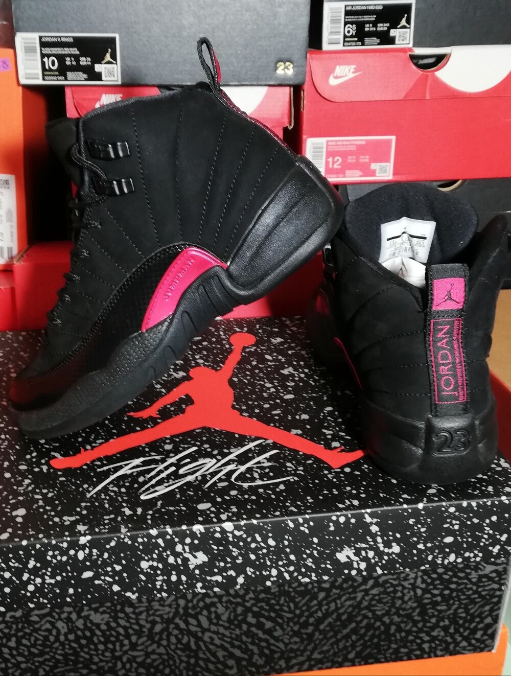 AIR JORDAN 12 RETRO US SIZE 4.5YOUTH GREAT CONDITION
